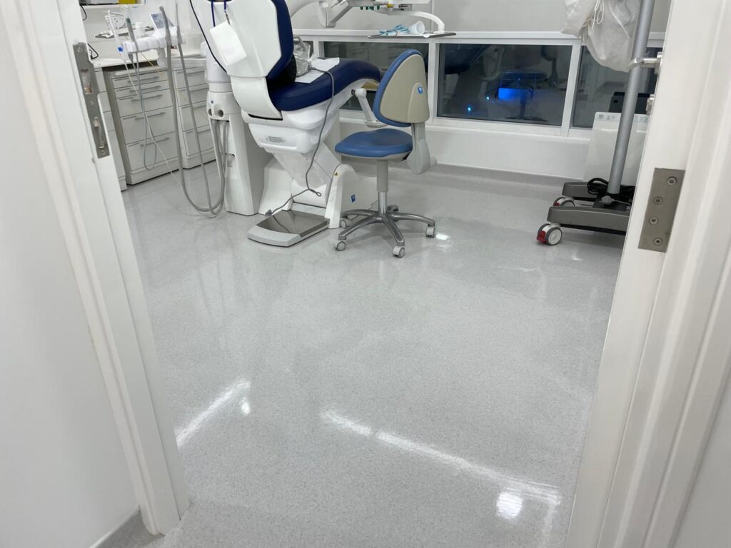 Vinyl Floor Polishing in Dubai dental treatment room after polishing.