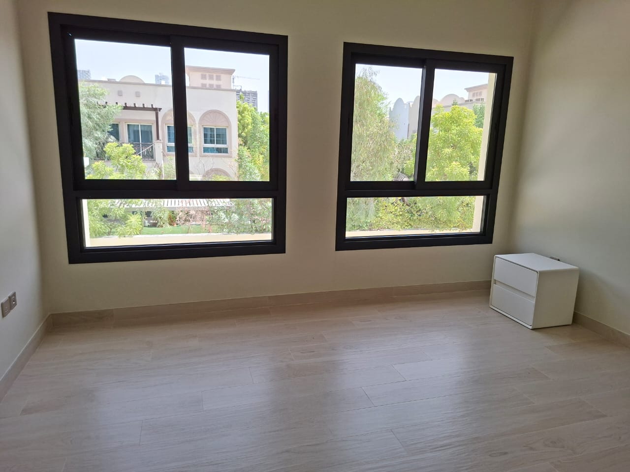 Crystal-clear sliding doors and windows after deep cleaning — JVT villa